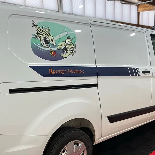 Photo-rskin-covering-ford-transit-4