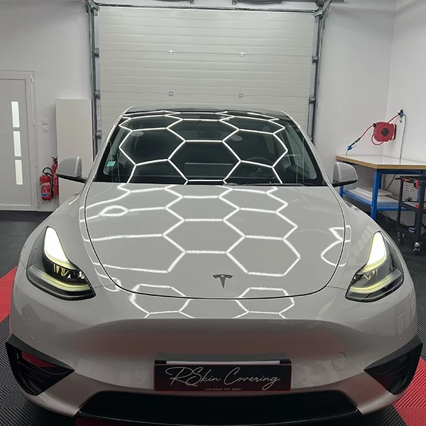 Photo-rskin-covering-tesla-model-y-16