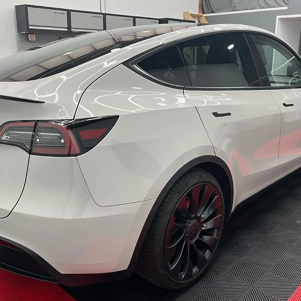 Photo-rskin-covering-tesla-model-y-7