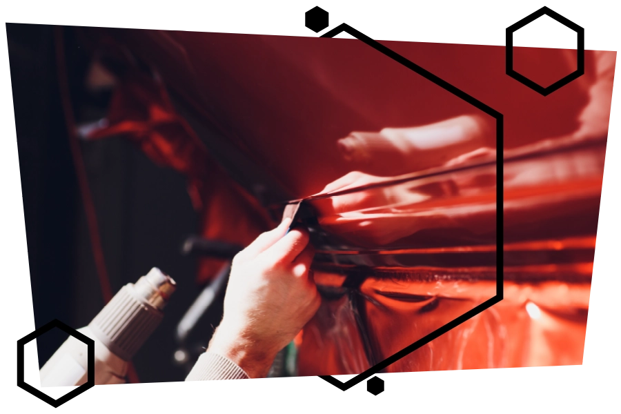 R-skin-covering-photo-6